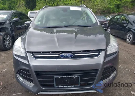 2014 Ford Escape Titanium z USA, uszkodzony, nr VIN 1FMCU9J99EUA88593